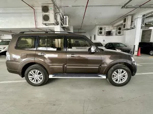 2019 ميتسوبيشي باجيرو GLS