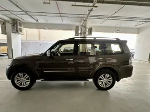 2019 ميتسوبيشي باجيرو GLS
