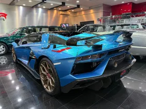2021 لامبورجيني أفندايتر