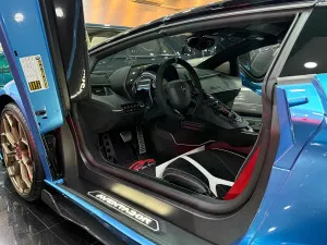 2021 لامبورجيني أفندايتر