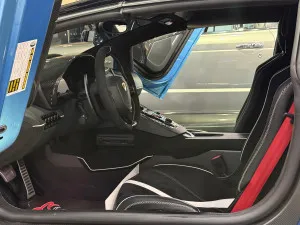 2021 لامبورجيني أفندايتر