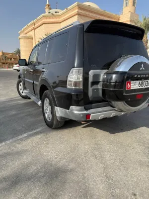 2008 ميتسوبيشي باجيرو Signature Edition