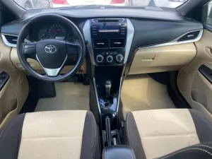 2020 تويوتا ياريس Dynamic
