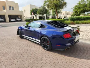 2015 فورد موستانج V6
