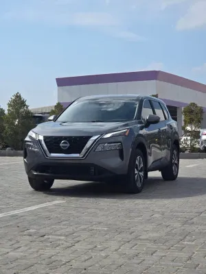 2022 نيسان روج SL