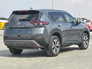 2022 نيسان روج SL