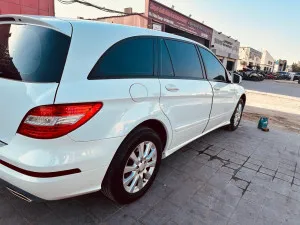 2011 Mercedes-Benz R-Class R300