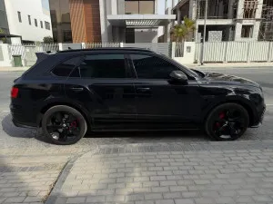 2017 بنتلي بنتايجا W12