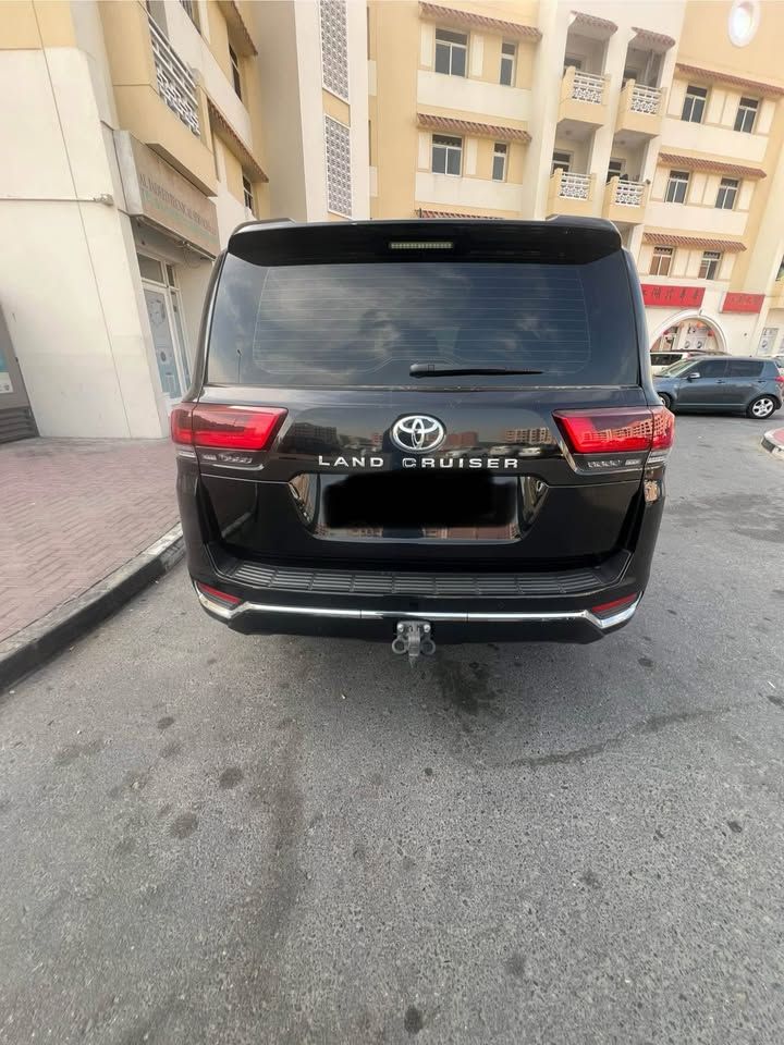 2023 تويوتا لاند كروزر VXR