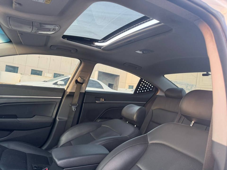 2016 Hyundai Avante SE