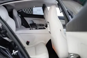 2014 استون مارتن رابيد Luxury