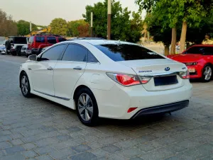 2012 Hyundai Sonata HyBird