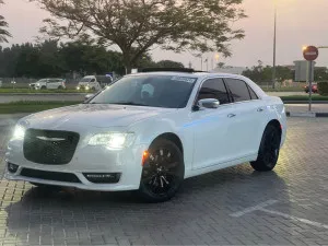 2015 كرايسلر ٣٠٠ C