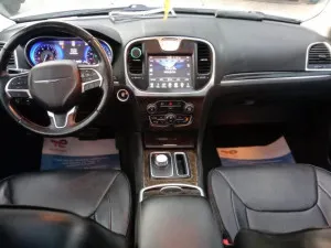2015 كرايسلر ٣٠٠ C