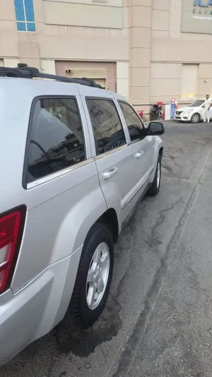2005 جييب جراند شيروكي SRT