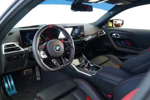 2025 بي أم دابليو ام ٢ Standard