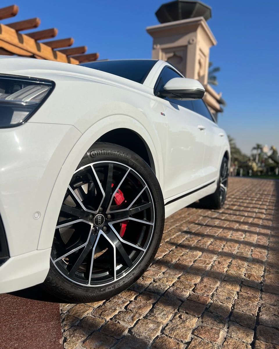 2023 اودي كيو ٨ Premium Plus