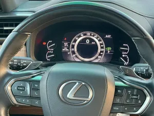 2023 لكزس ال اكس ٦٠٠