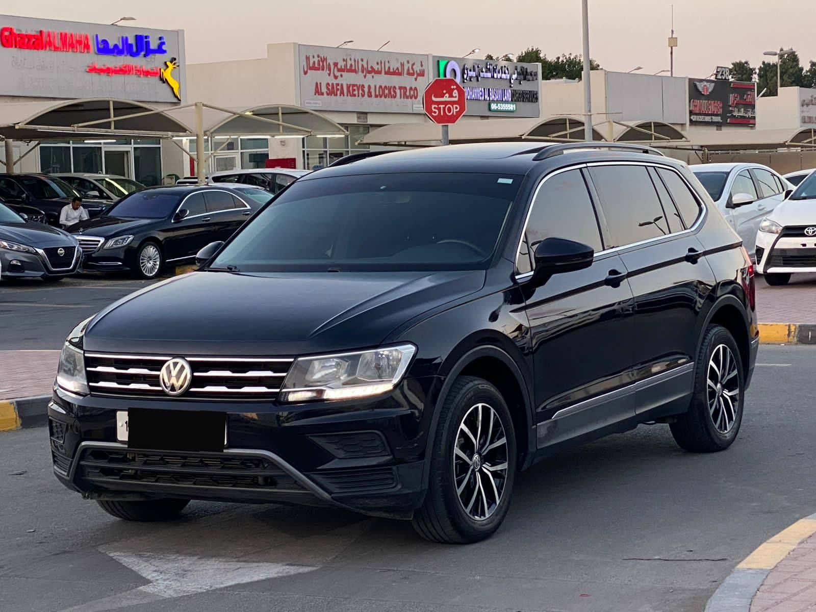 2021 فولجس فاجن تيغوان SE R-Line Black