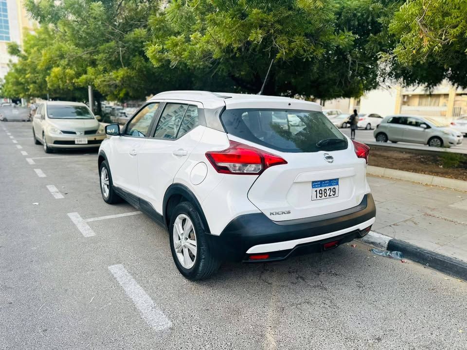 2018 Nissan KICKS SR