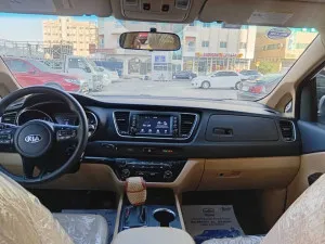 2019 كيا سيدونا LX