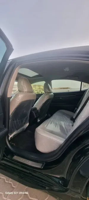 2014 لكزس ES - اي اس Es350