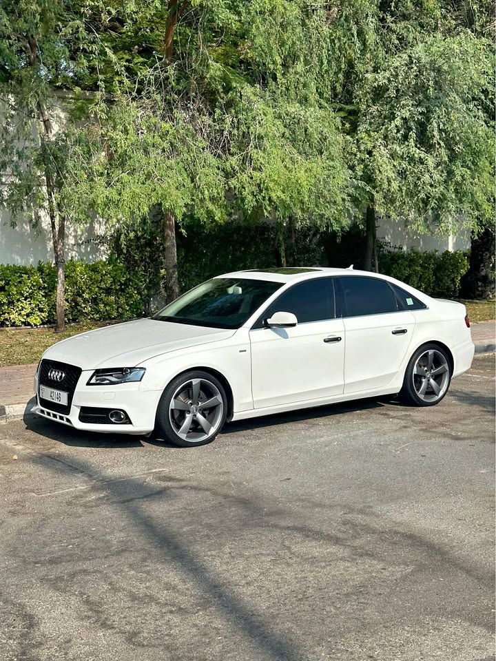 2011 اودي آي ٤ Premium