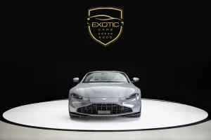 2023 استون مارتن فانتاج V8 Coupe