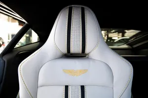 2023 استون مارتن فانتاج V8 Coupe