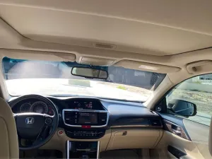 2017 هوندا أكورد EX