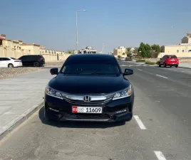 2017 هوندا أكورد EX