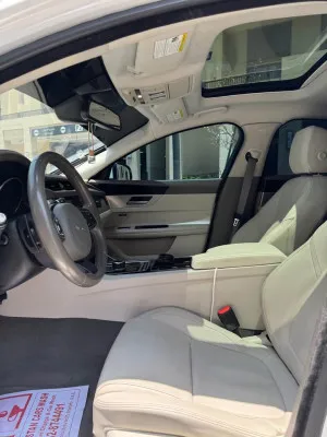 2018 جاكوار اكس اف R-Sport