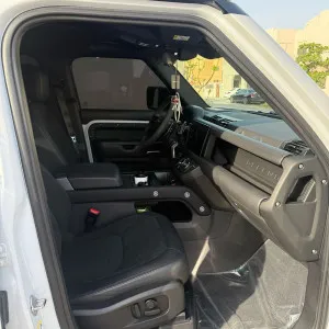 2023 لاند روفر ديفندر 110 X