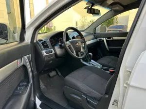 2014 شيفروليه كابتيفا LS 7-seater