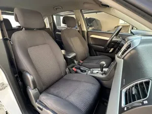 2014 شيفروليه كابتيفا LS 7-seater
