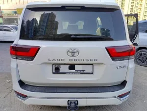 2023 تويوتا لاند كروزر VXR