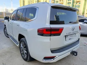 2023 تويوتا لاند كروزر VXR