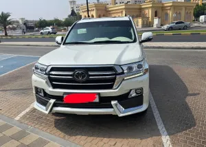 2021 تويوتا لاند كروزر VXR