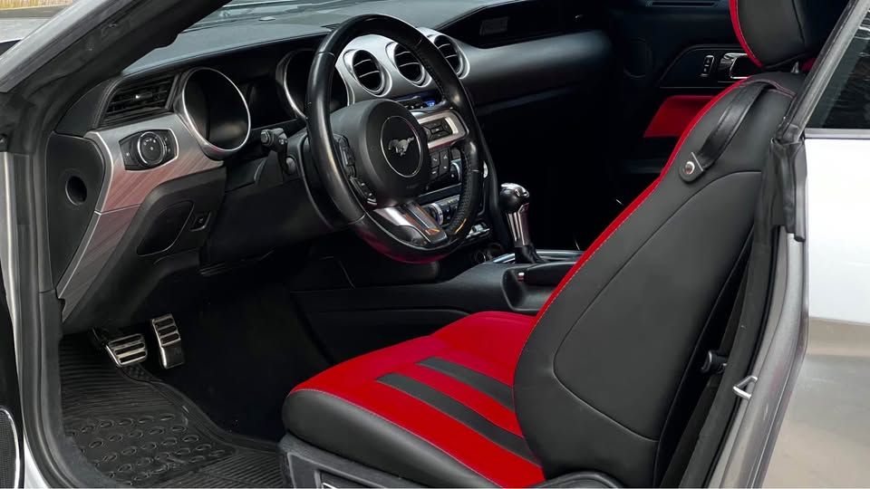2021 فورد موستانج EcoBoost Premium