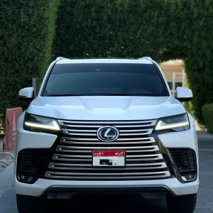 2022 لكزس ال اكس ٦٠٠ Signature