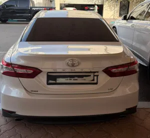 2019 تويوتا كامري SE Plus