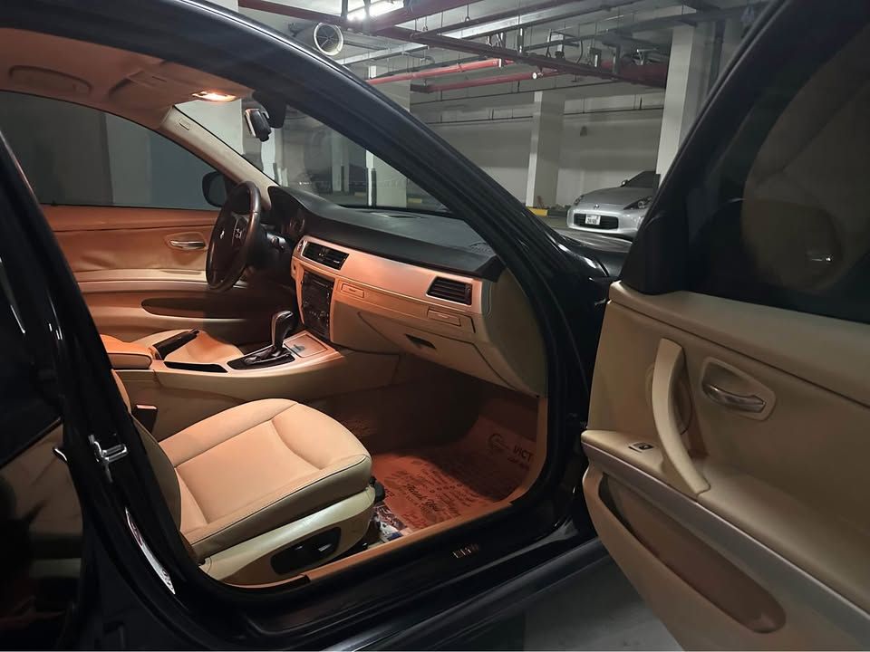 2010 بي أم دابليو الفئة - 3 320i