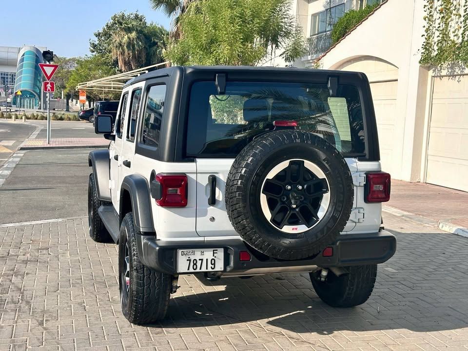 2018 جييب رانجلر انليميتد Sahara