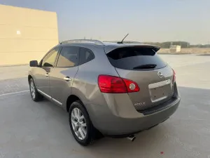 2015 نيسان روج SL