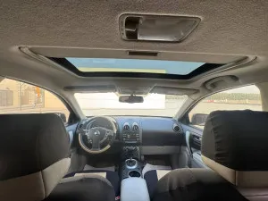2015 نيسان روج SL