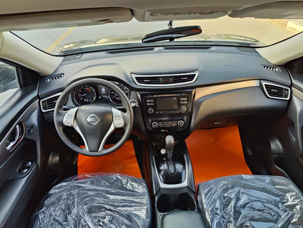 2016 نيسان روج SL