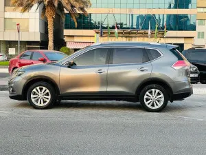 2015 نيسان اكس تريل ST