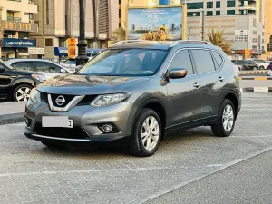 2015 نيسان اكس تريل ST