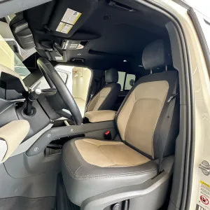 2023 Land Rover Defender 110 SE