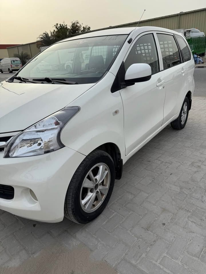 2015 تويوتا أفانزا E CVT